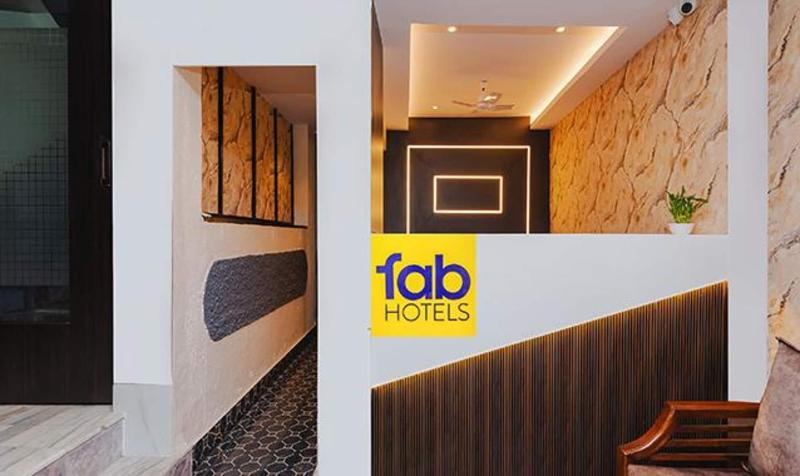 Fabhotel Airport Palace image