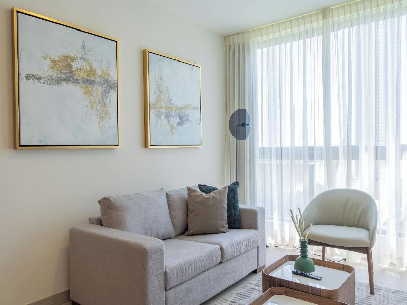 Arcadia Condo Suites image