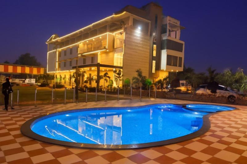Hotel Radhe Krishna Resort — general view