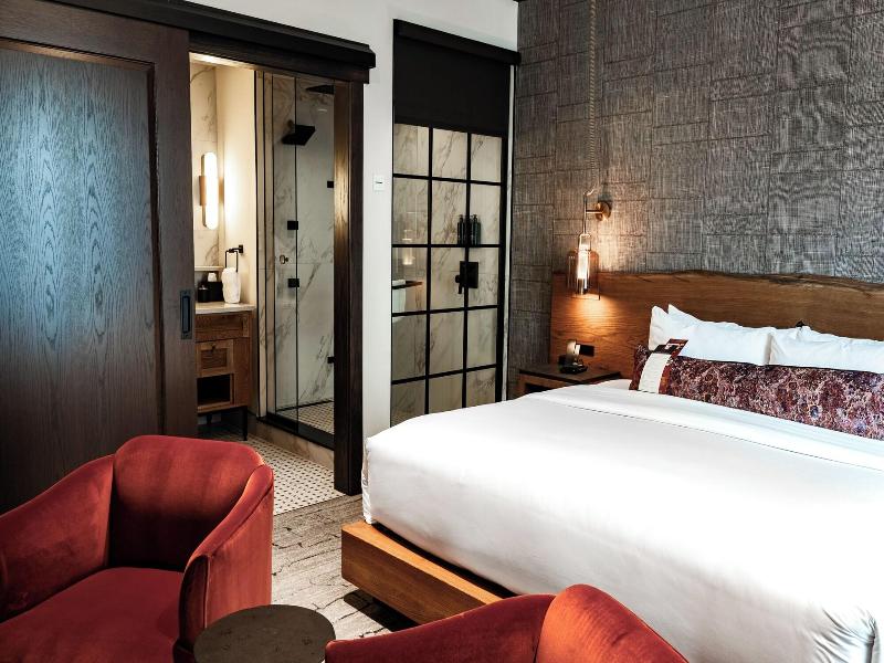 Hotel Renegade image
