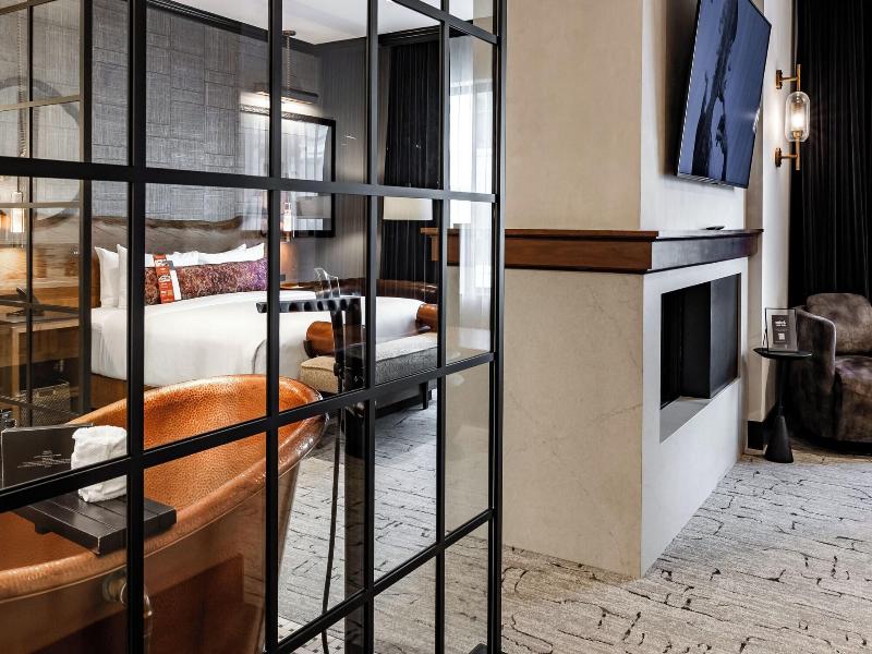 Hotel Renegade image