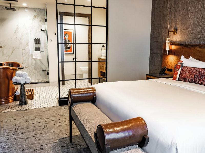 Hotel Renegade image