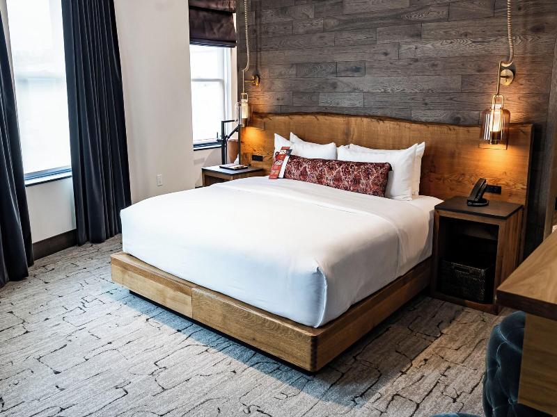 Hotel Renegade image