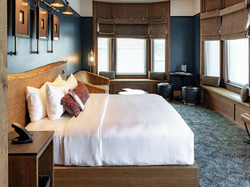 Hotel Renegade image