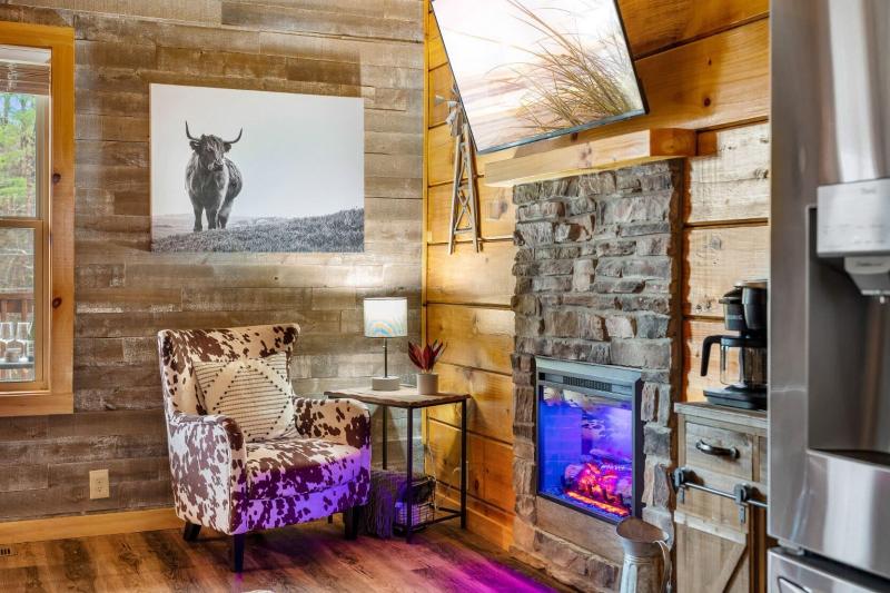 Rustic Mountain Retreat By Ghosal Luxury Lodging