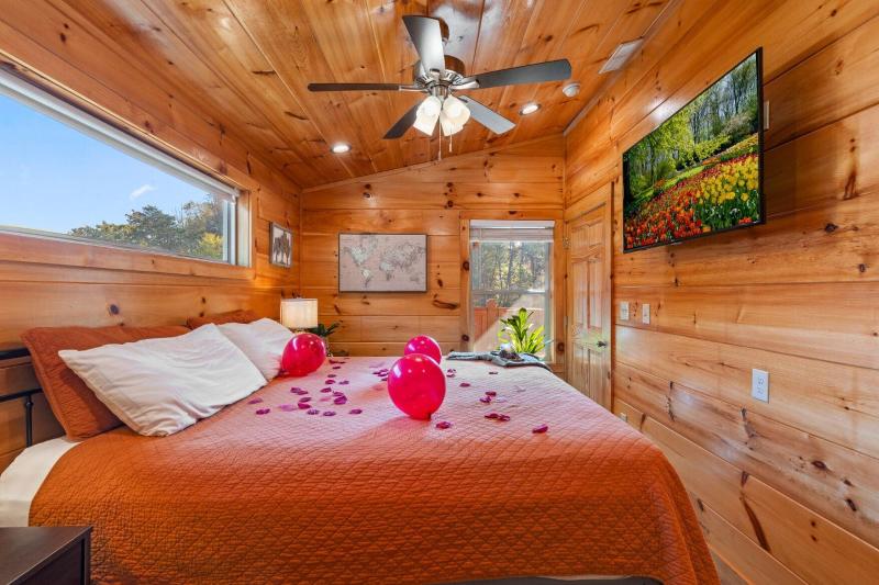 Rustic Mountain Retreat By Ghosal Luxury Lodging — photo 33