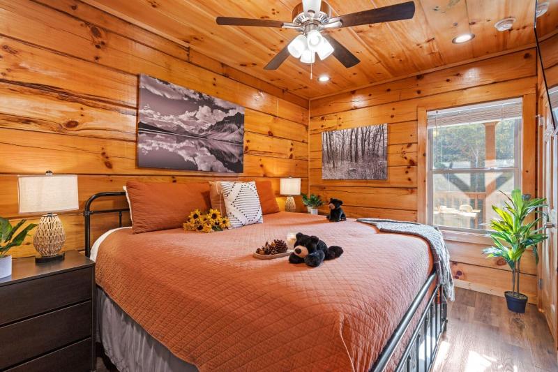 Rustic Mountain Retreat By Ghosal Luxury Lodging — photo 27
