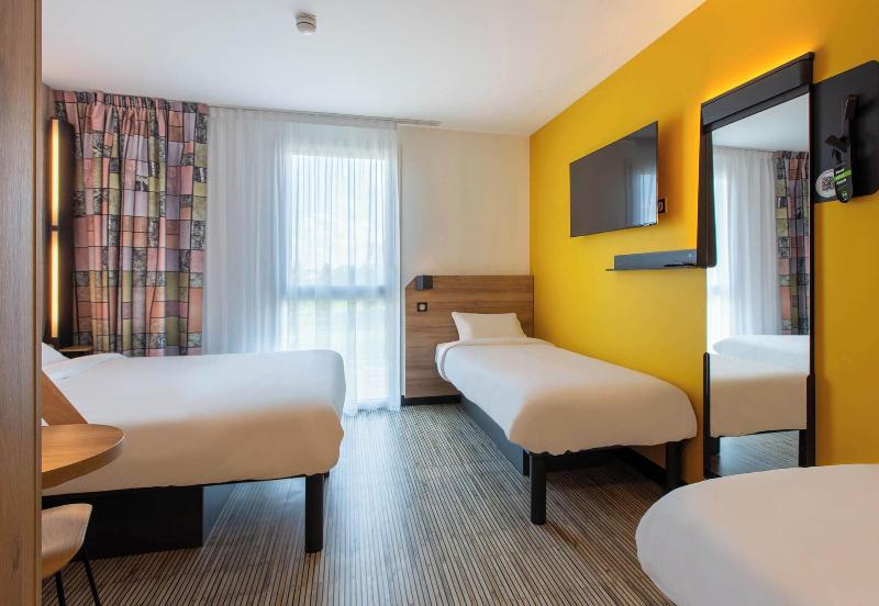 B&B Hôtel Orléans Saran image