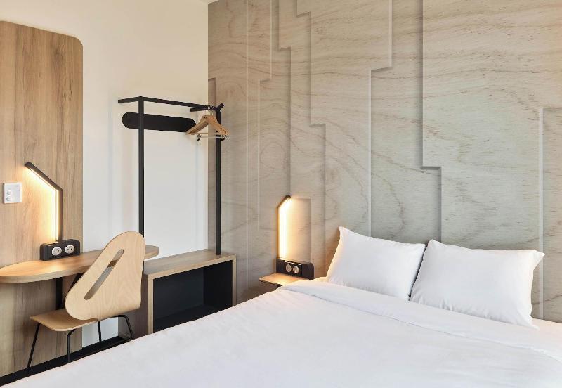B&B Hôtel Orléans Saran image