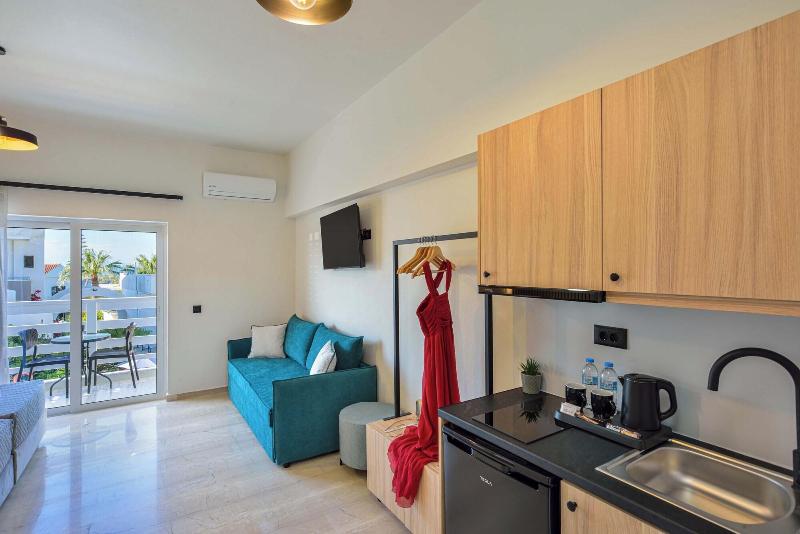 Eloque Simple Living Space image