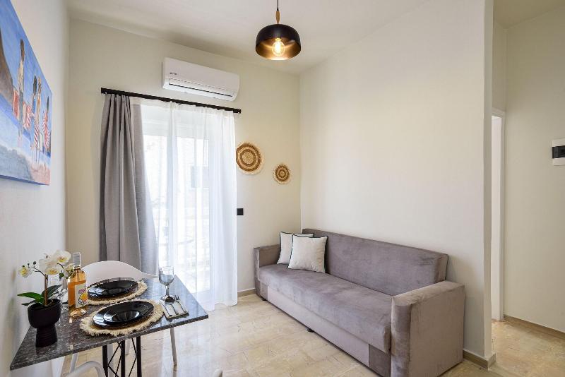 Eloque Simple Living Space image