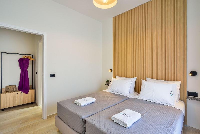 Eloque Simple Living Space image
