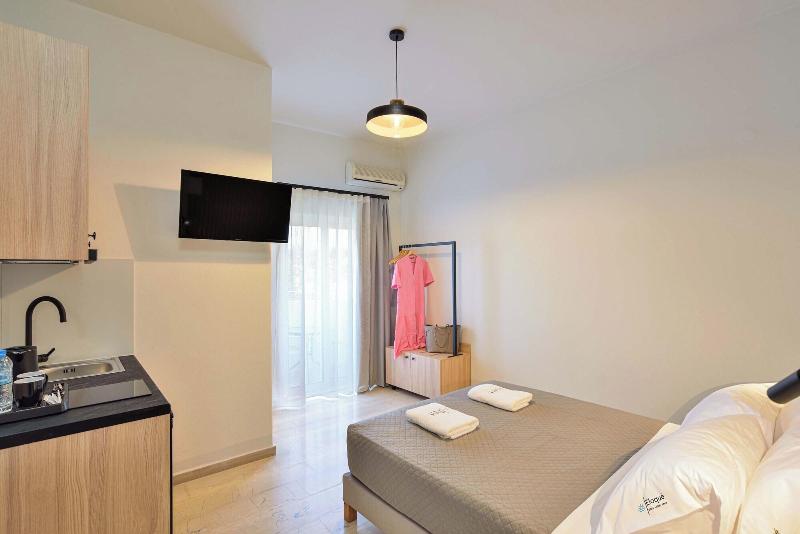 Eloque Simple Living Space image