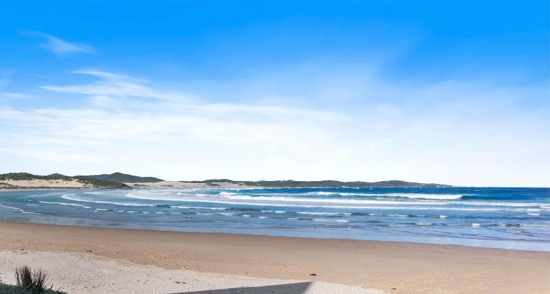 The Oasis One Mile Beach image