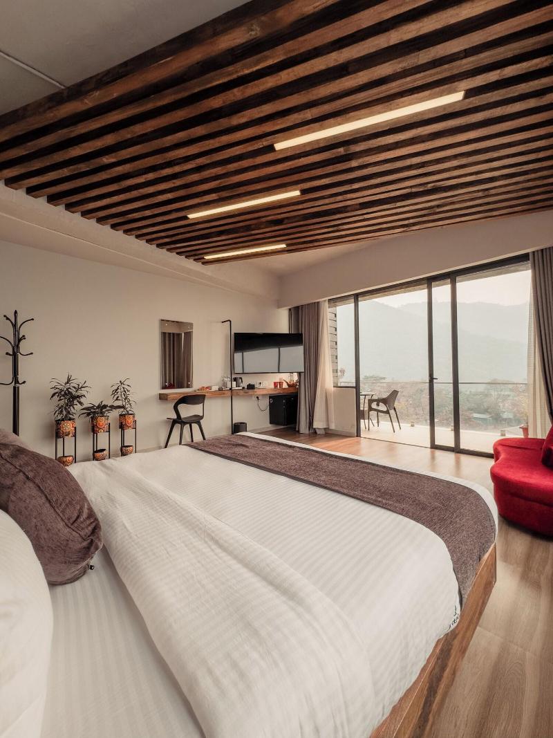 Jade City Hotel image