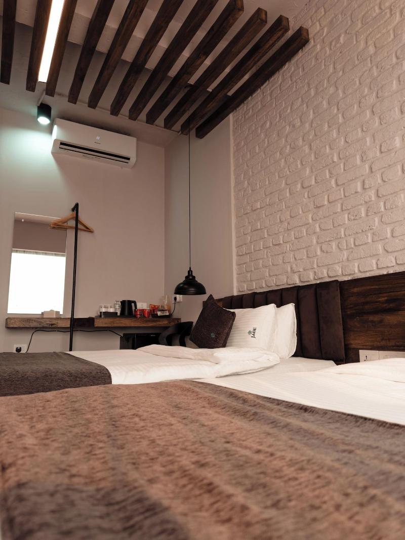 Jade City Hotel image