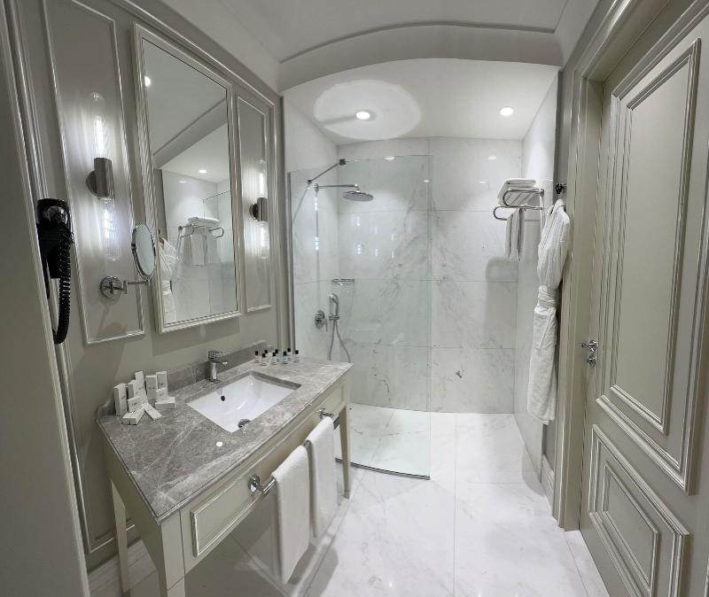 T City Presidential Hotel image