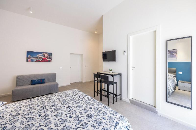 Nefelu Apartments image