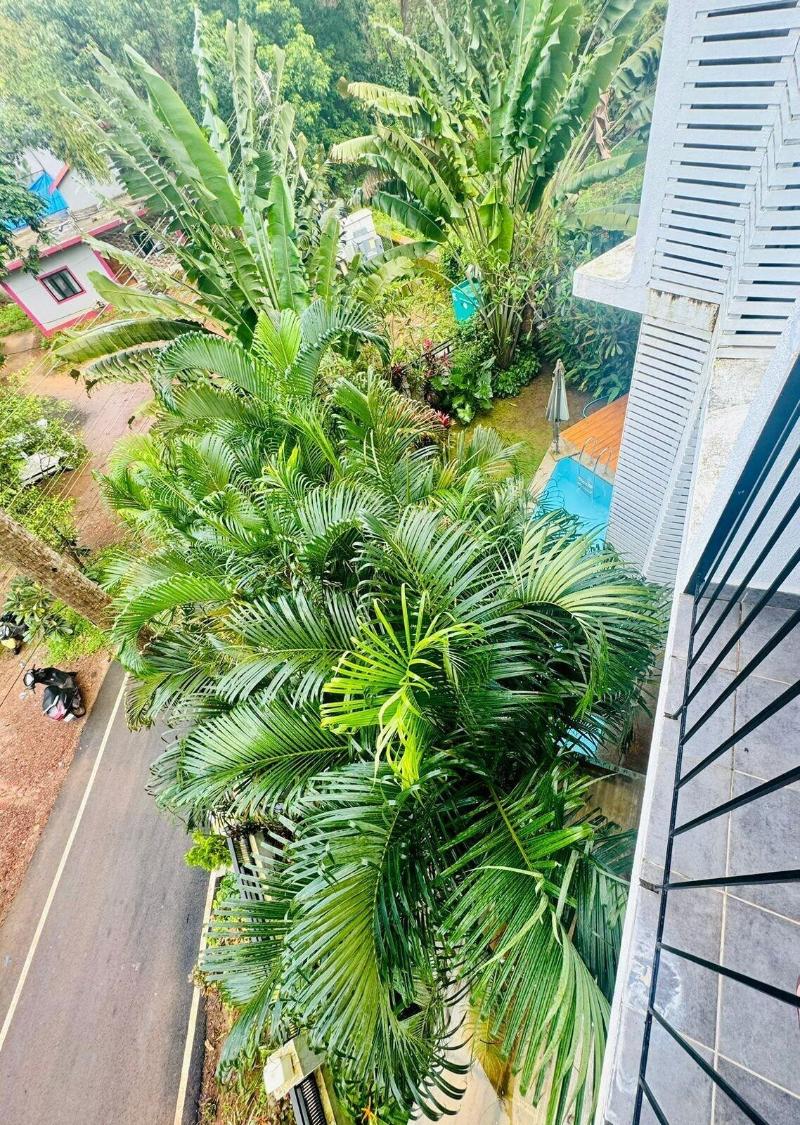 Half Hotel image