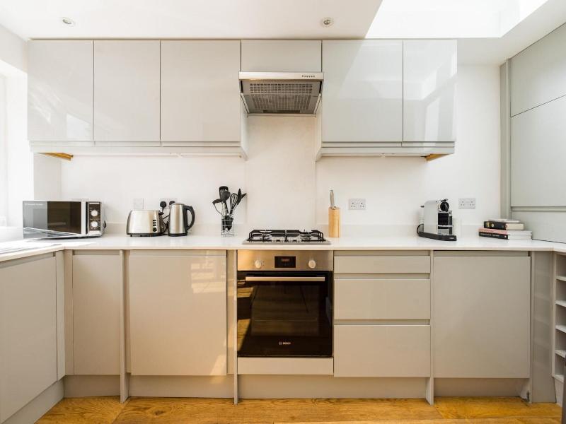 The Thames Embrace 3 Br Garden House image
