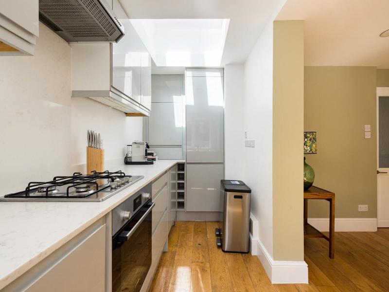 The Thames Embrace 3 Br Garden House image