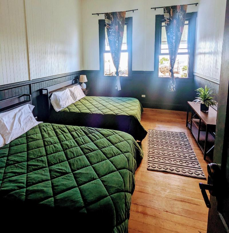 Howzit Hostels Hawaii image