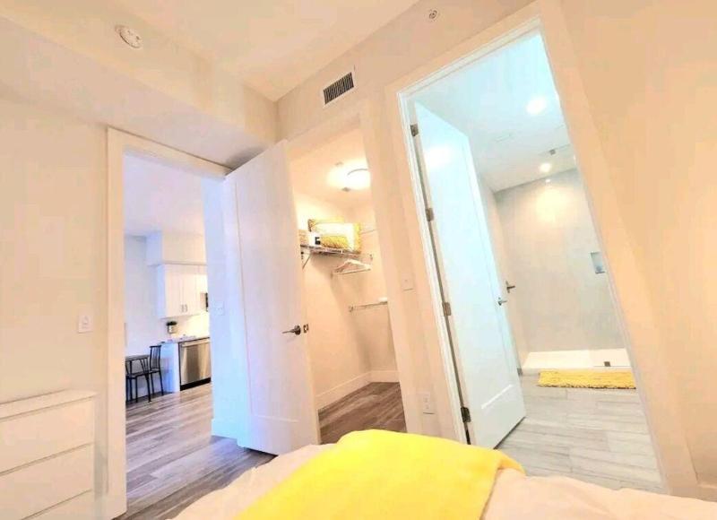 Lux And Cozy 2beds 2 Baths Up To 8 Guest image