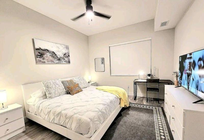 Lux And Cozy 2beds 2 Baths Up To 8 Guest image