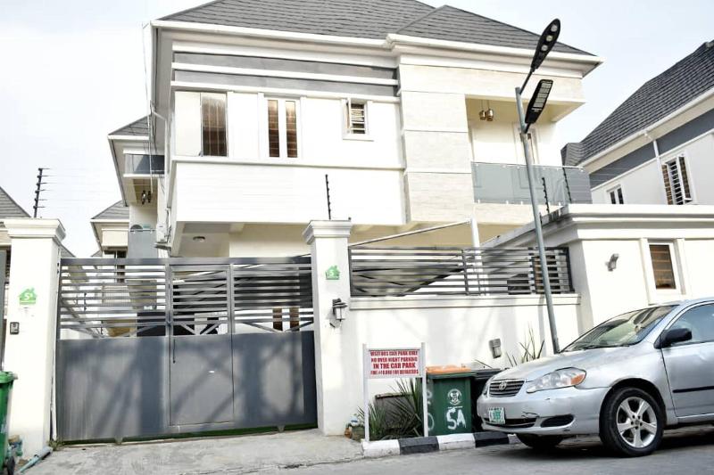 Impeccable 4 Bed House In Lagos Nigeria image