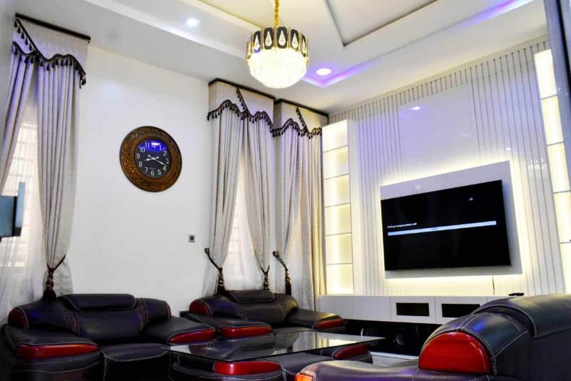 Impeccable 4 Bed House In Lagos Nigeria image