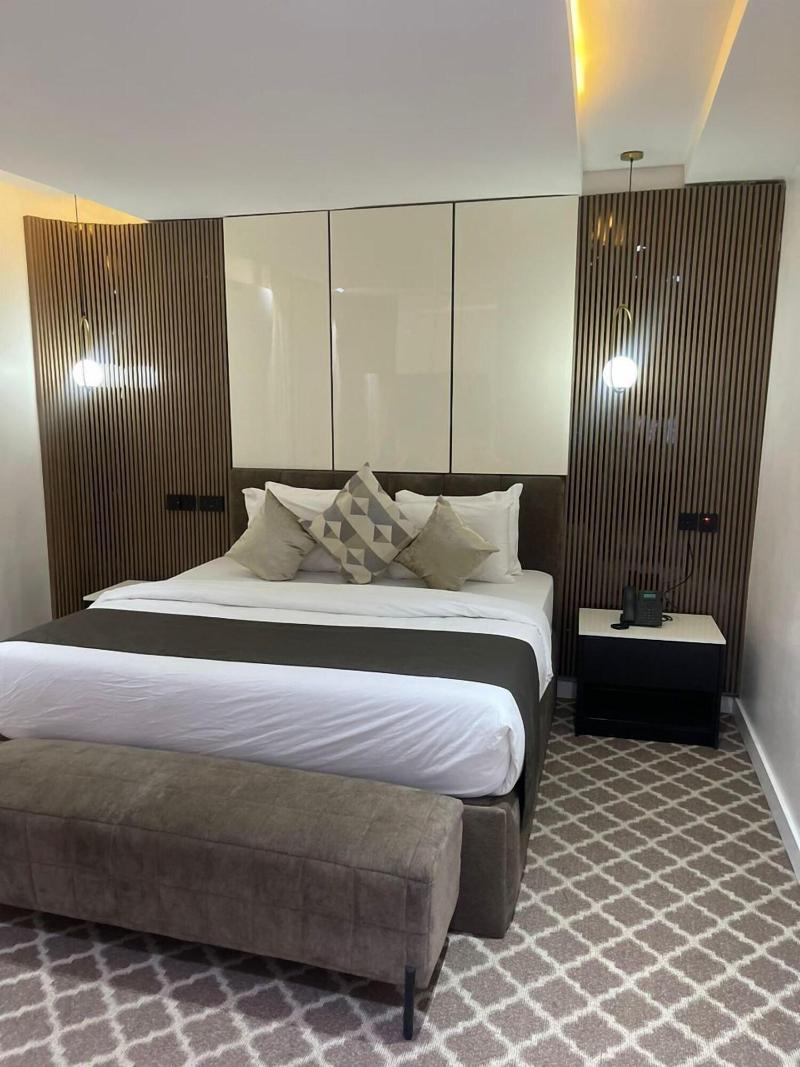 Portland Suites image