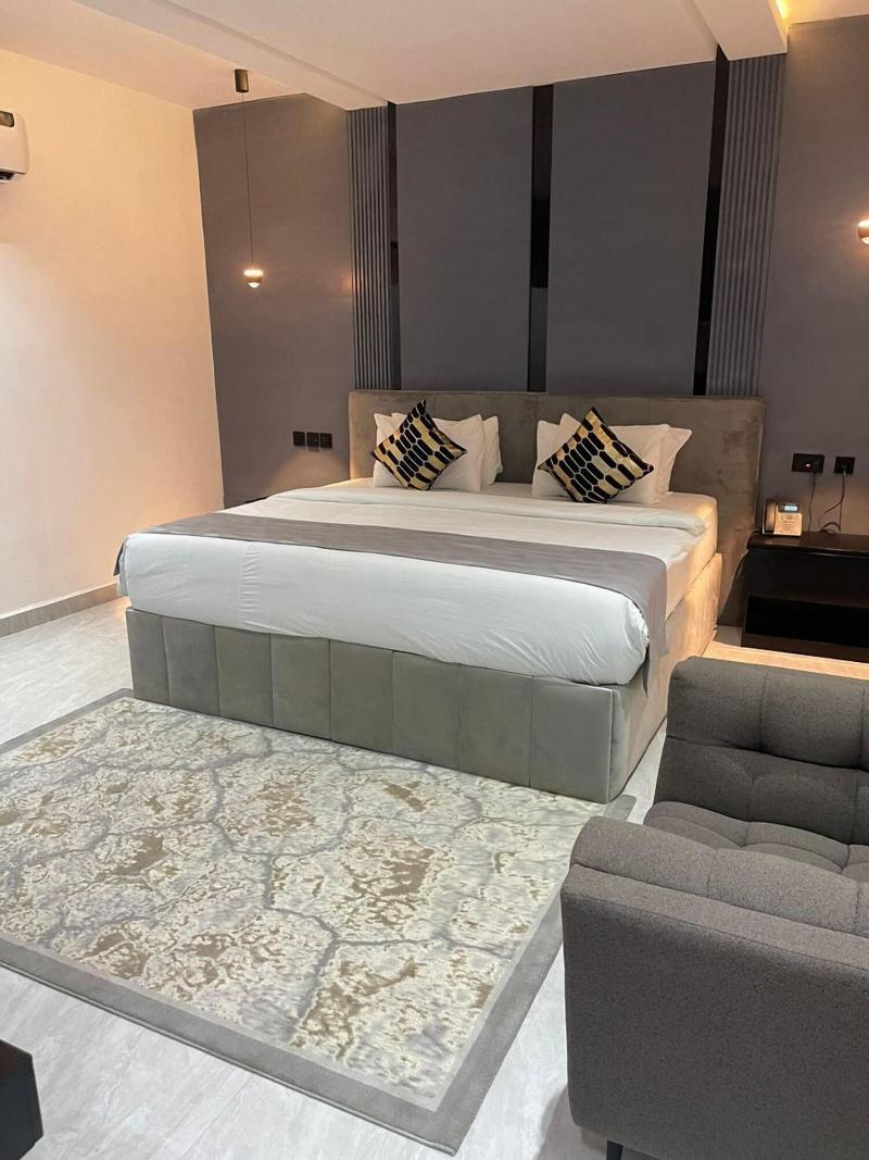 Portland Suites image