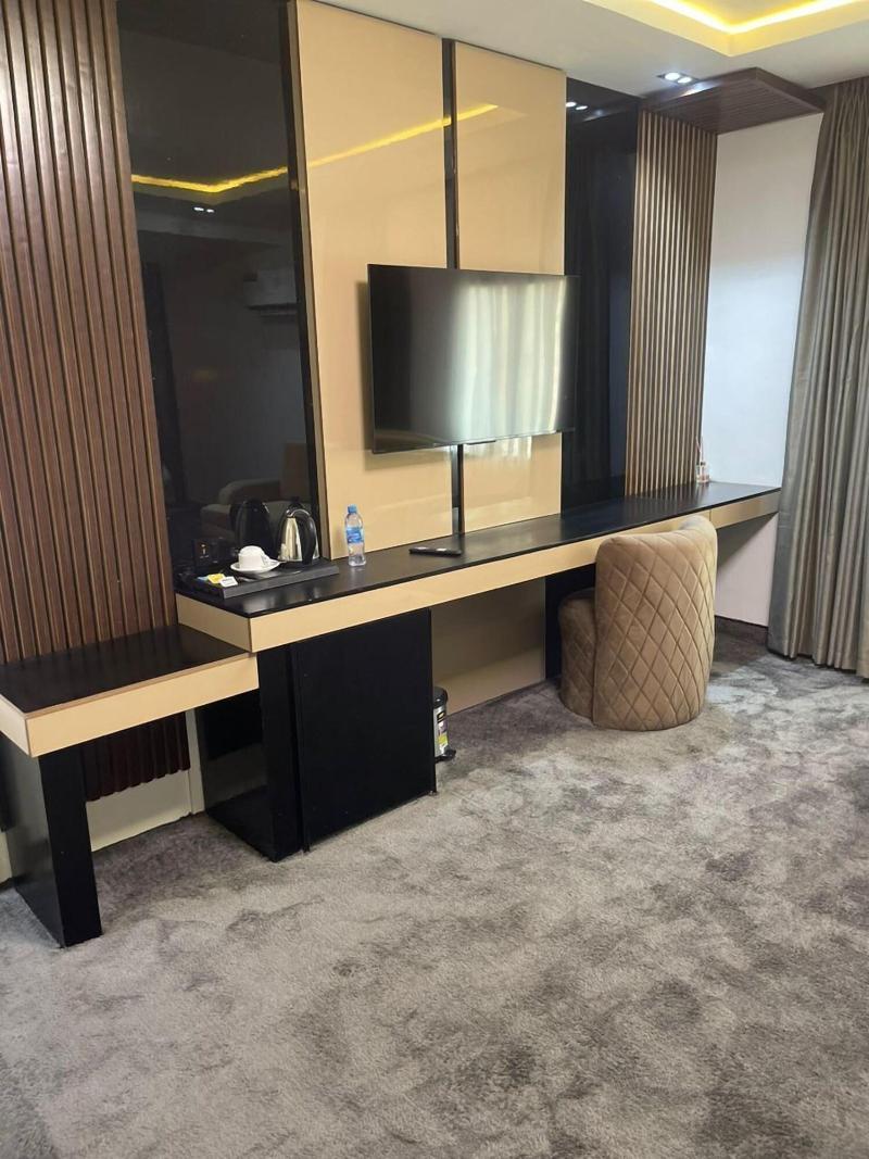 Portland Suites image