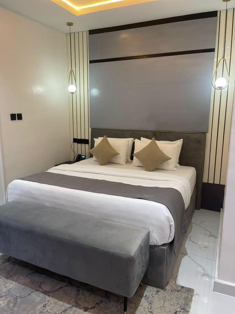 Portland Suites image