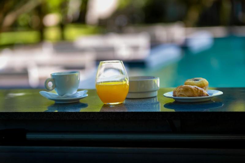 Be House Suites Spa image