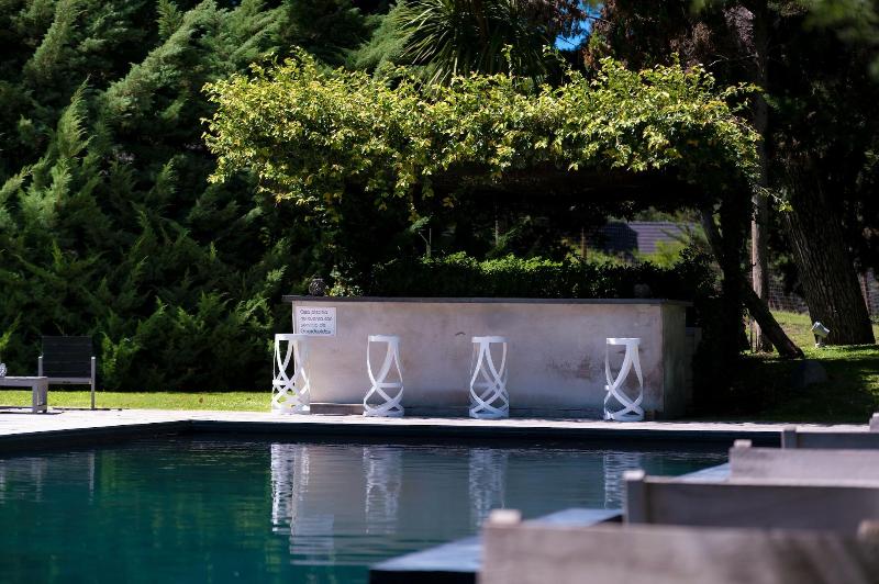 Be House Suites Spa image