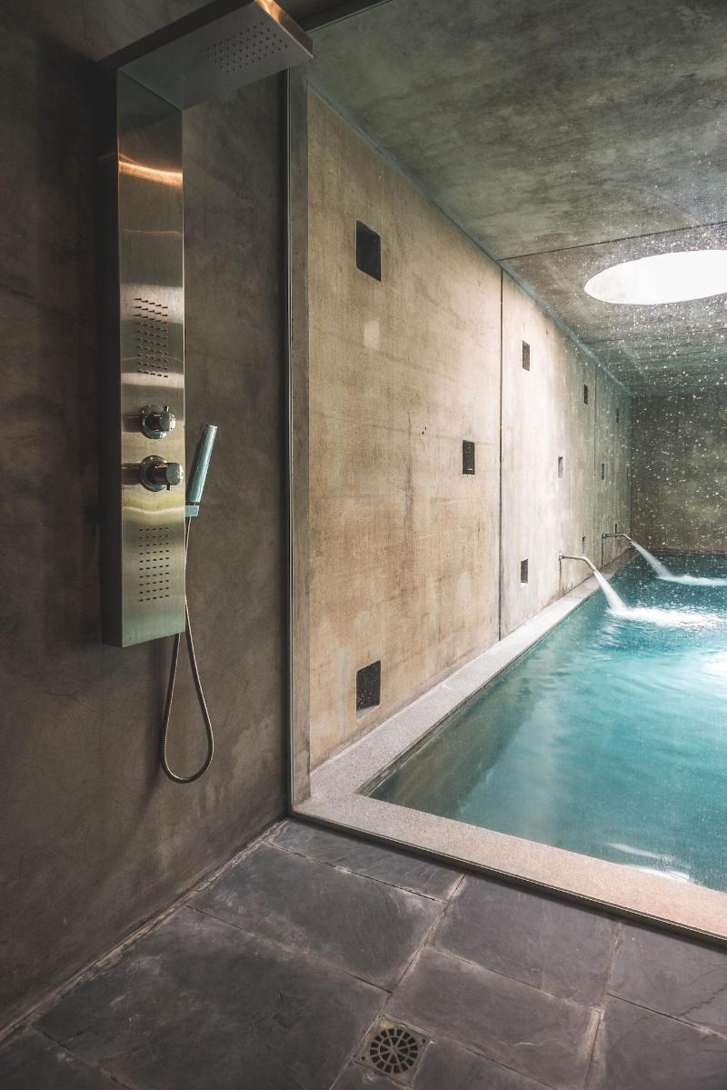Be House Suites Spa image