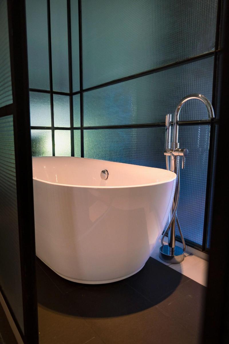 Be House Suites Spa image