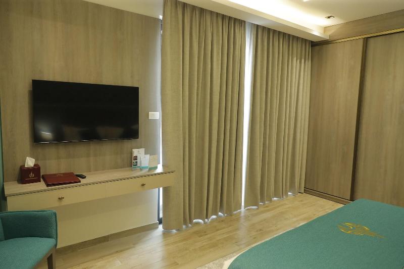 Soho Midtown Hotel image