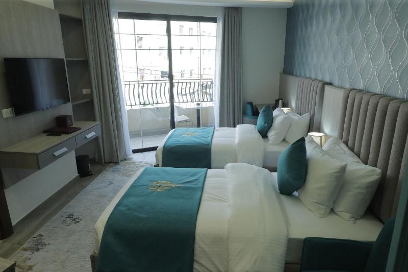 Soho Midtown Hotel image
