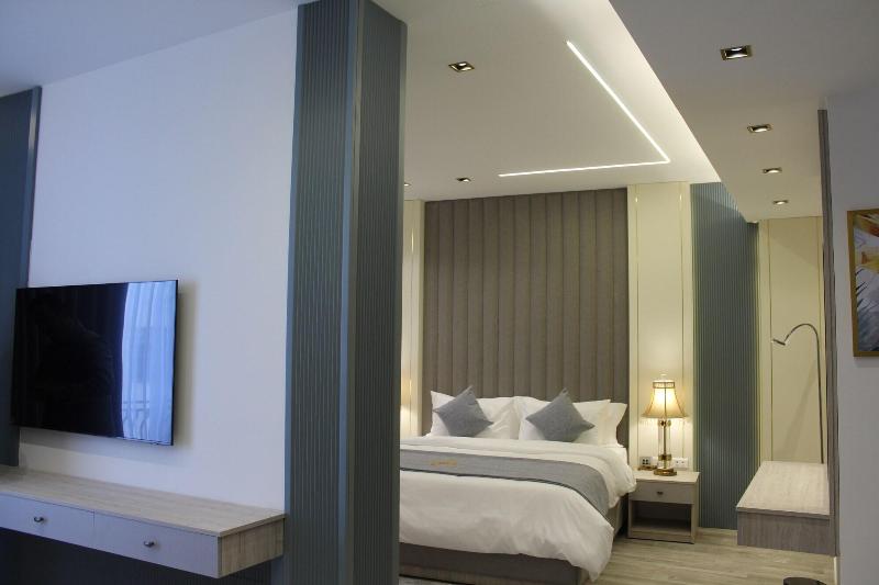 Soho Midtown Hotel image