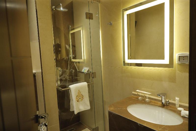 Soho Midtown Hotel image
