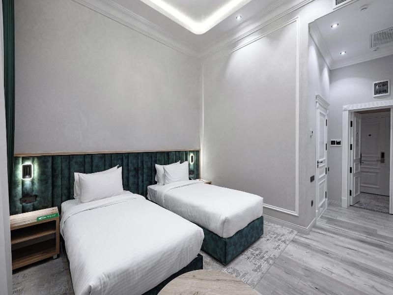 Baden Baden Hotel image