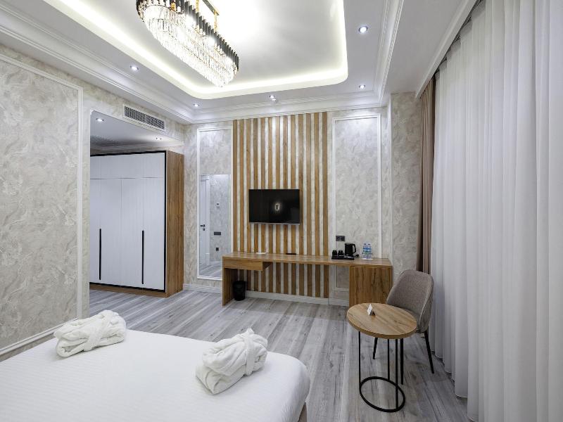 Baden Baden Hotel image
