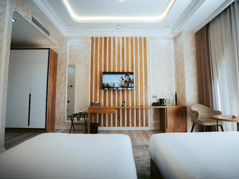 Baden Baden Hotel image