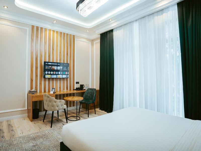 Baden Baden Hotel image
