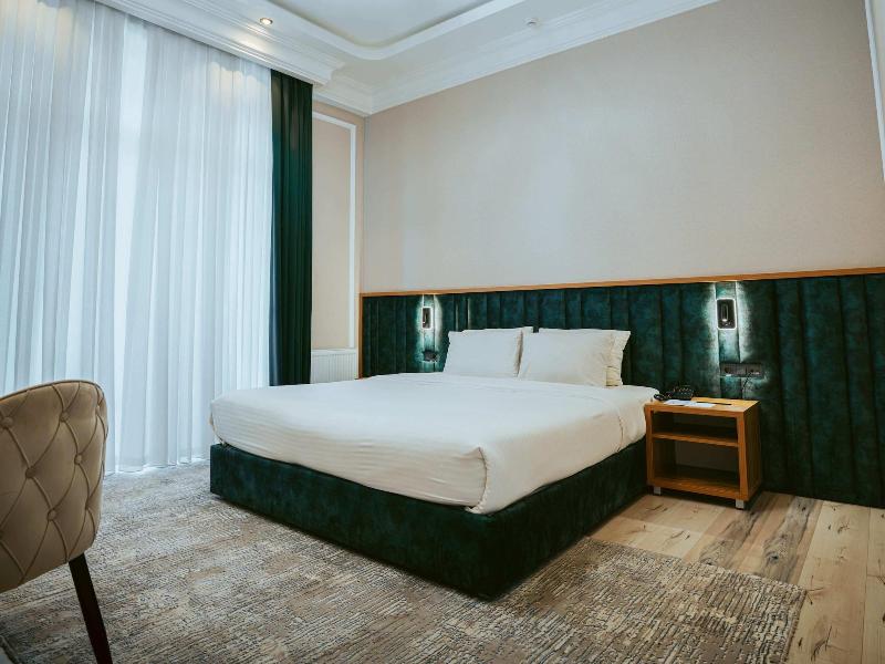 Baden Baden Hotel image