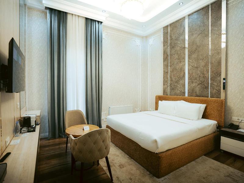 Baden Baden Hotel image
