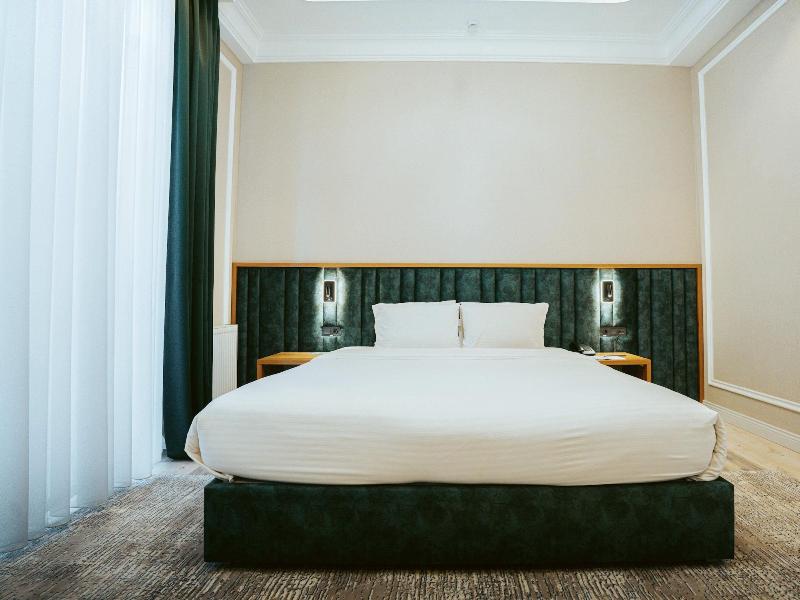 Baden Baden Hotel image