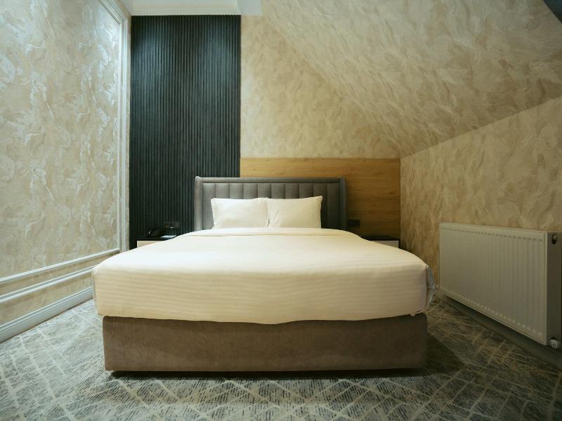 Baden Baden Hotel image